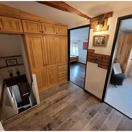 Апартаменты Apartament Kocie Sny - Pod Zamkiem Chojnik