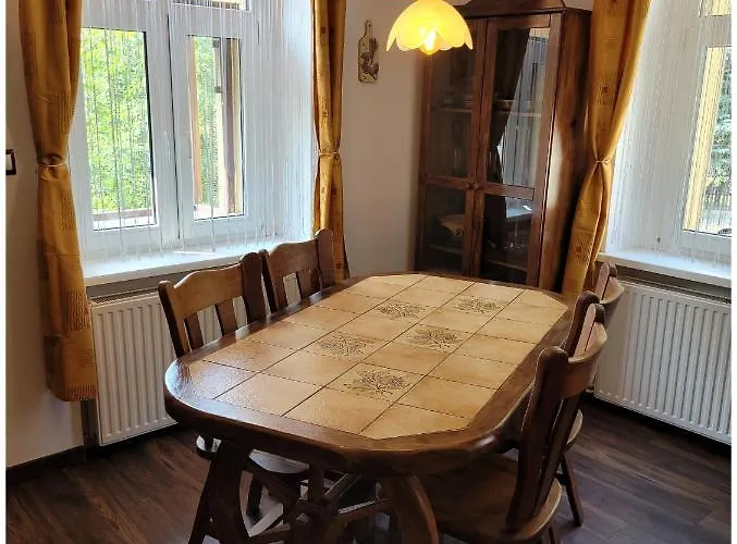 Apartament Apartament Kocie Sny - Pod Zamkiem Chojnik